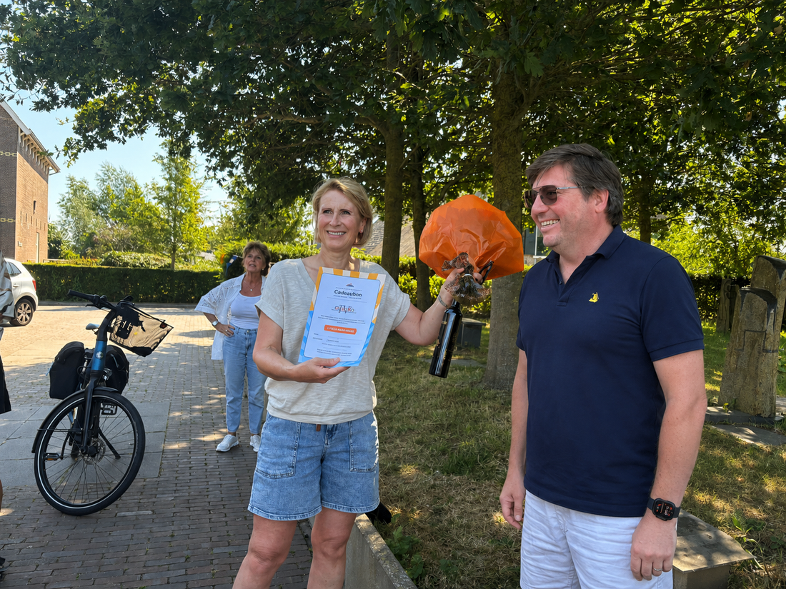 5.000ste passagier van de fietspont feestelijk in het zonnetje gezet